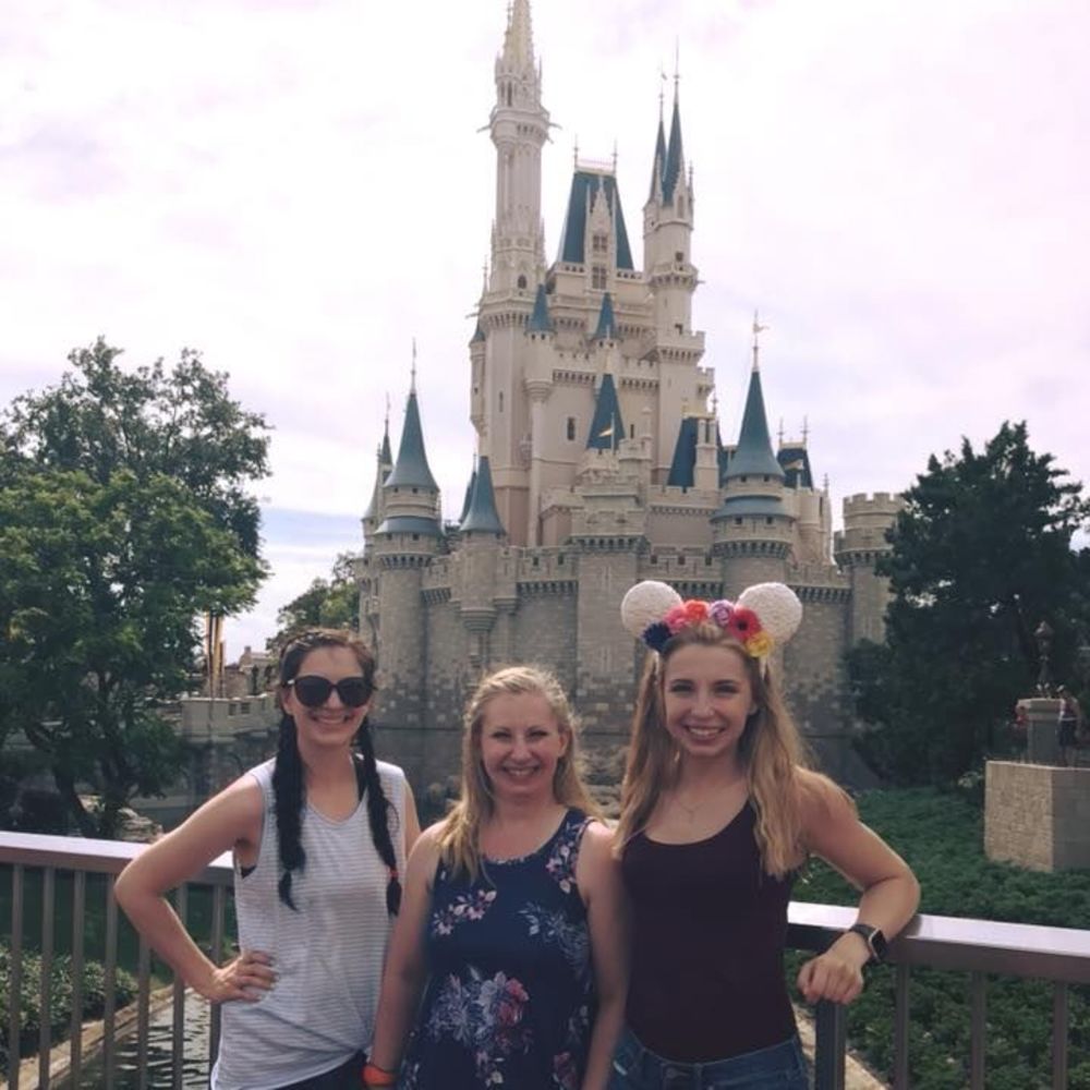 Meet your Posher, Janet